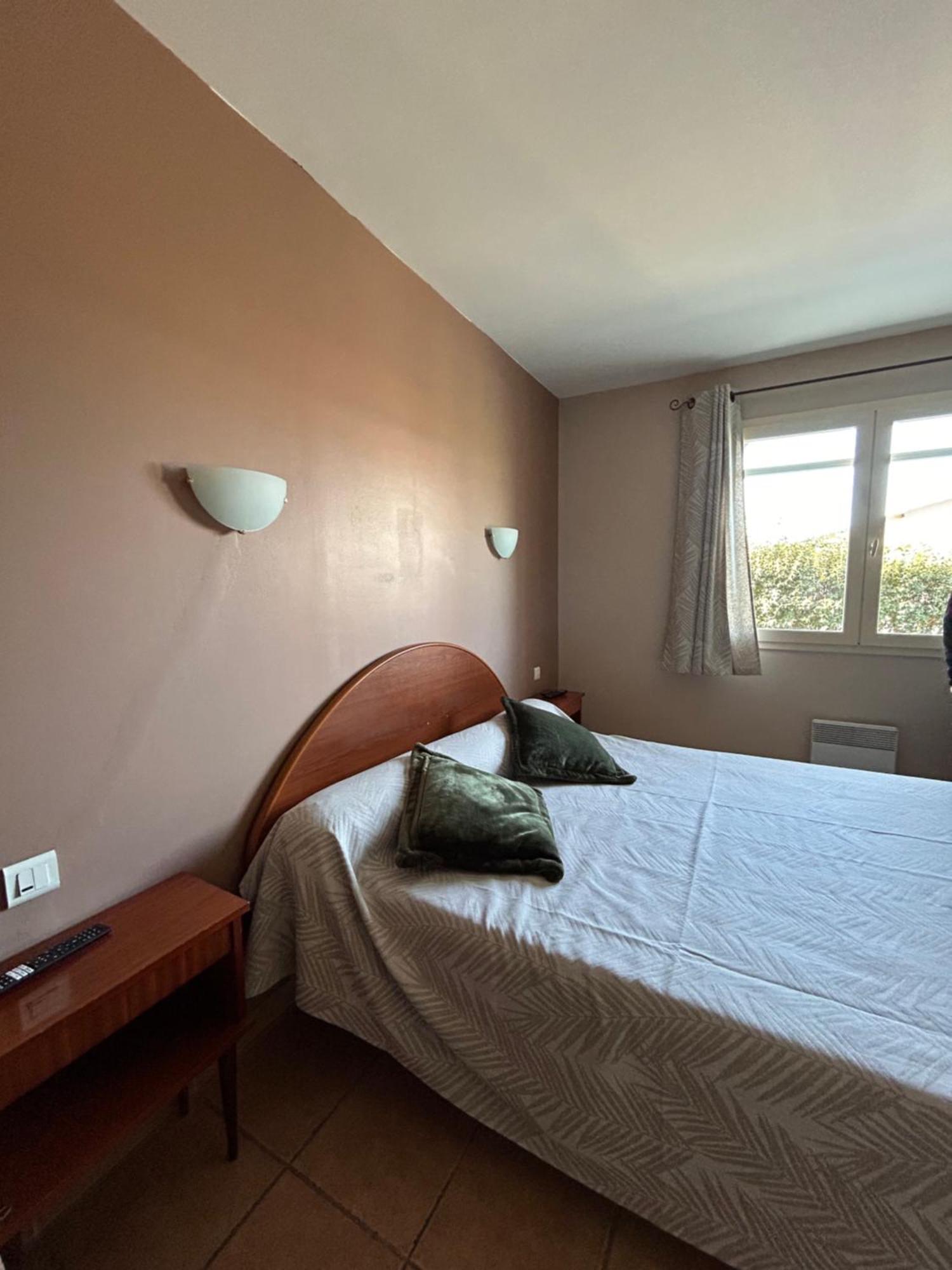 Les Oliviers Apartment Монтаняк Екстериор снимка